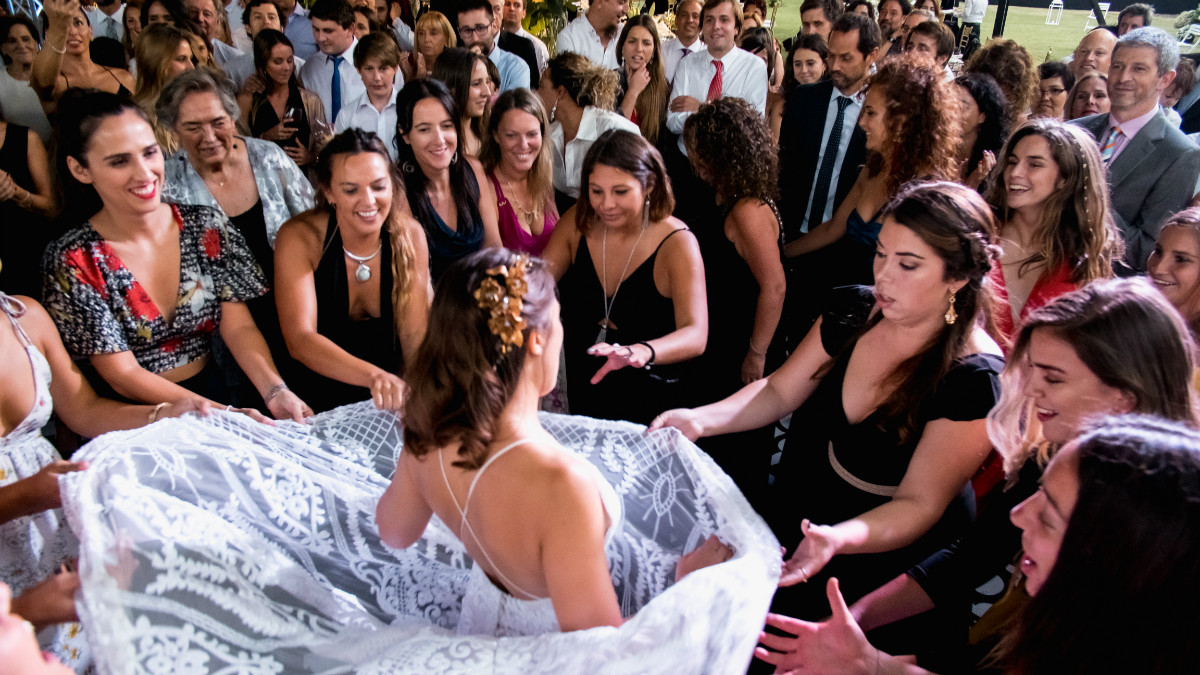 Cata & Jonathan - Matrimonio Judío - Fotografía por Ampersand Wedding Films - Banquetera - Sofía Jottar - Chicureo, Santiago, Chile